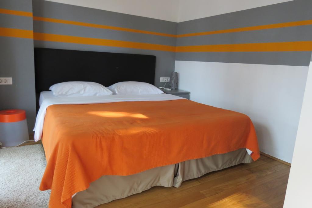Bed And Breakfast Four Rooms Zara Esterno foto