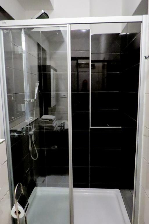 Bed And Breakfast Four Rooms Zara Esterno foto
