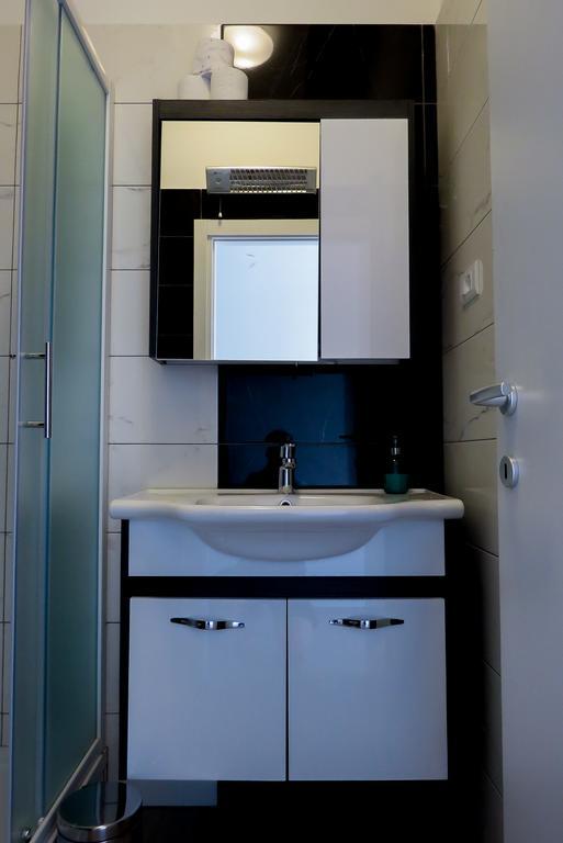 Bed And Breakfast Four Rooms Zara Esterno foto