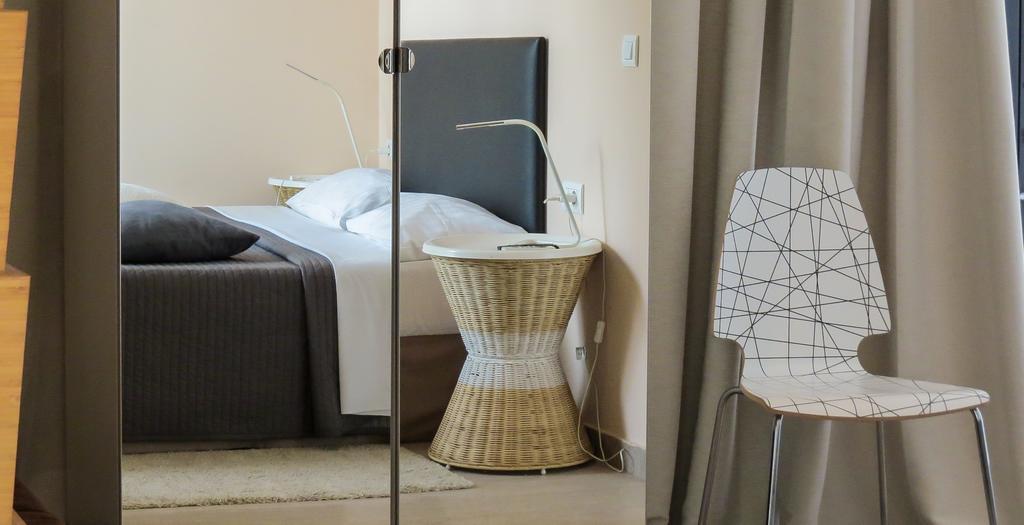 Bed And Breakfast Four Rooms Zara Esterno foto