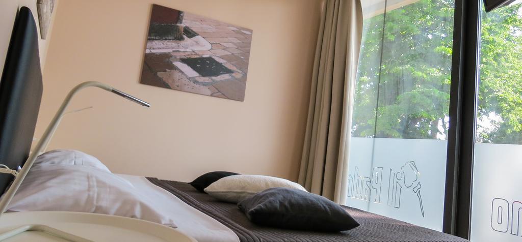 Bed And Breakfast Four Rooms Zara Esterno foto